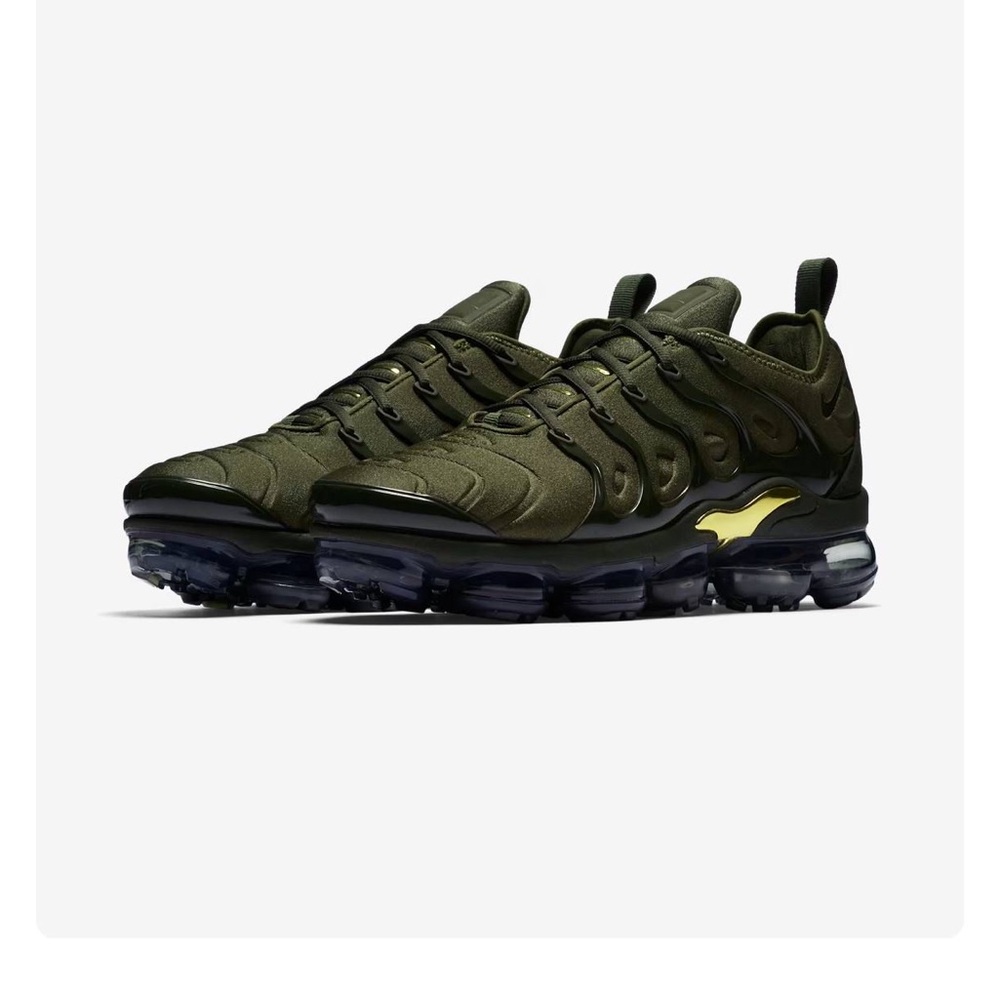 Nike vapor max plus new Men's Olive Green Athletic Shoes - Picture 8 of 11